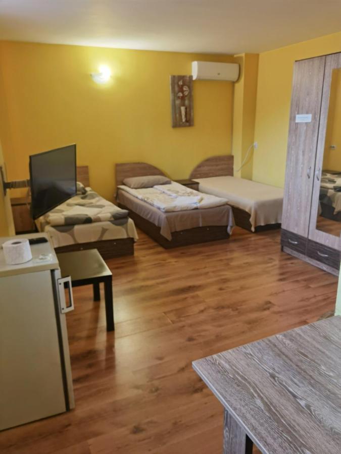 Hotel House For Guests And Friends Swisztow Zewnętrze zdjęcie