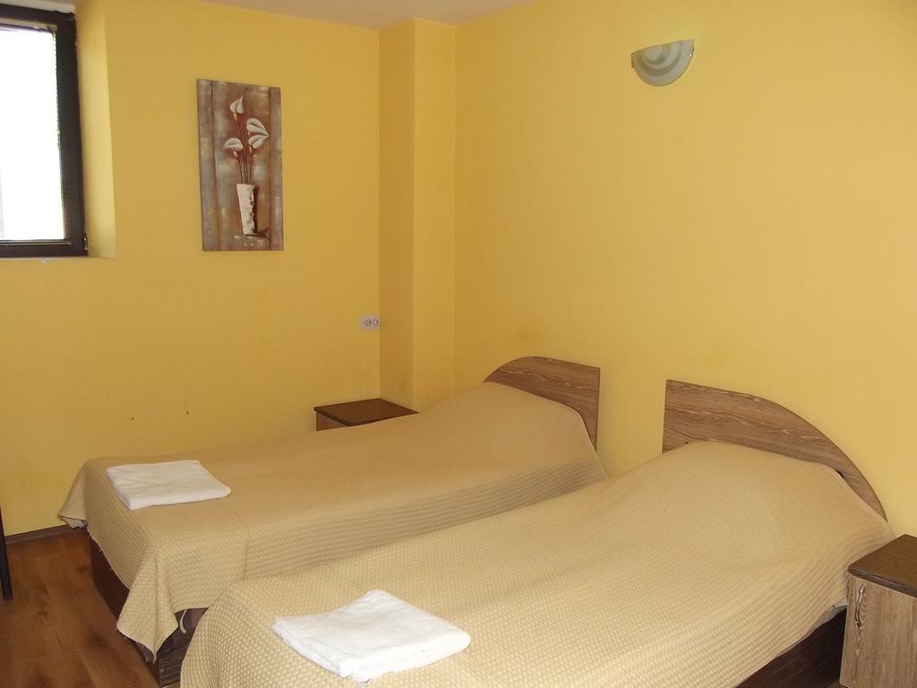 Hotel House For Guests And Friends Swisztow Zewnętrze zdjęcie