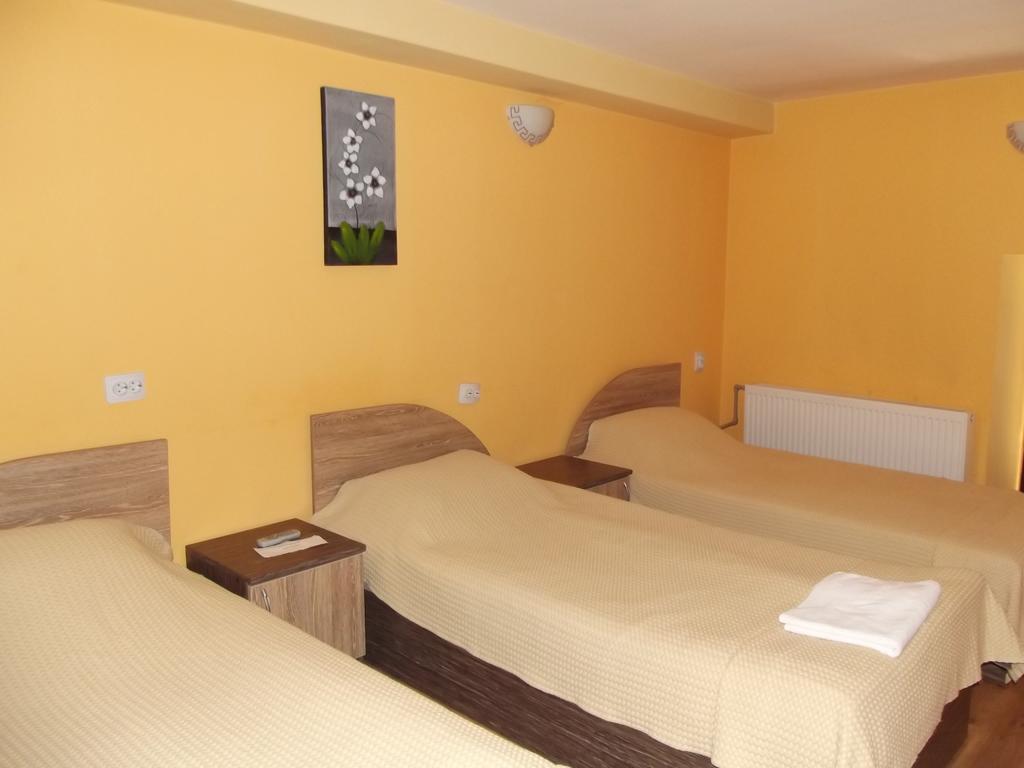 Hotel House For Guests And Friends Swisztow Zewnętrze zdjęcie