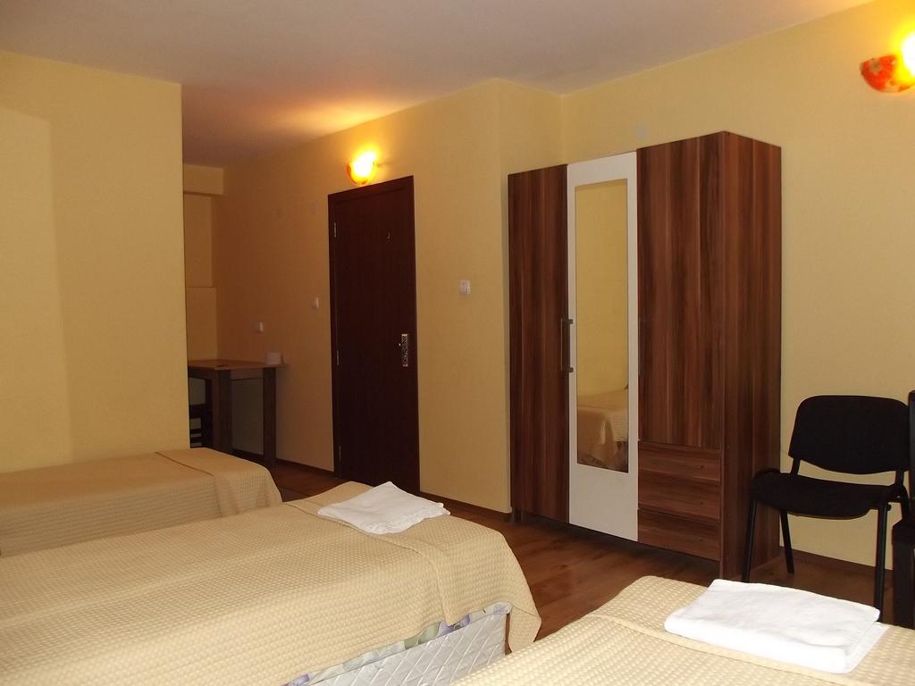 Hotel House For Guests And Friends Swisztow Zewnętrze zdjęcie